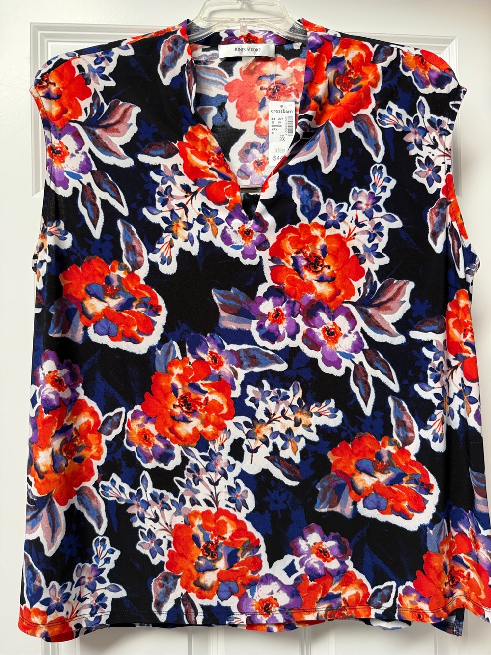JONES STUDIO NWT V-neck sleeveless blouse w vibrant floral print Plus size 2X